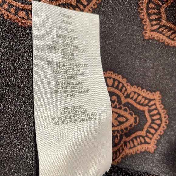 Bob Mackie wearable art - Picture 5 of 7